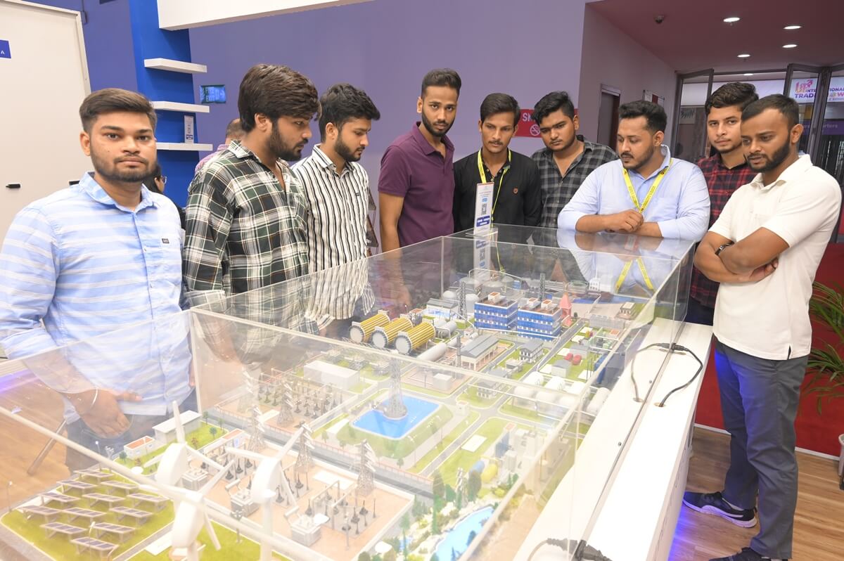 observing a model of renewable energy projects